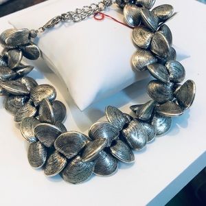Betsy Gay Hart Large clam necklace